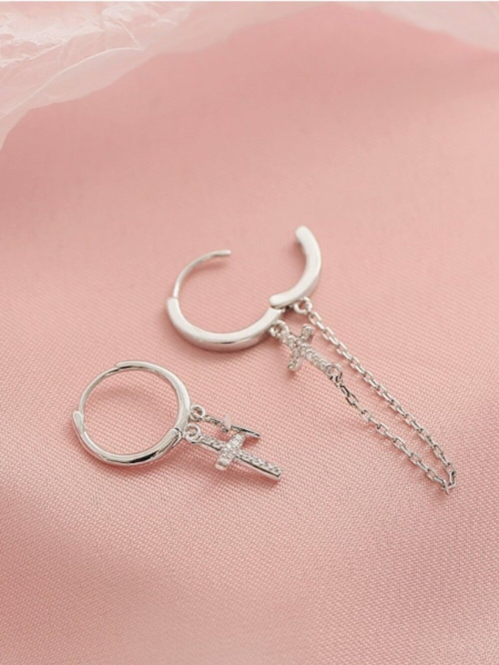Irregular earrings - Picture 4 of 4